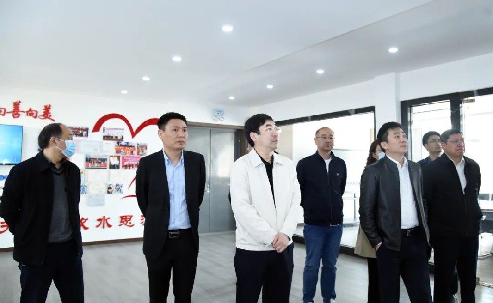 縣（市、區(qū)）領導干部研修班來我司開展現(xiàn)場教學活動